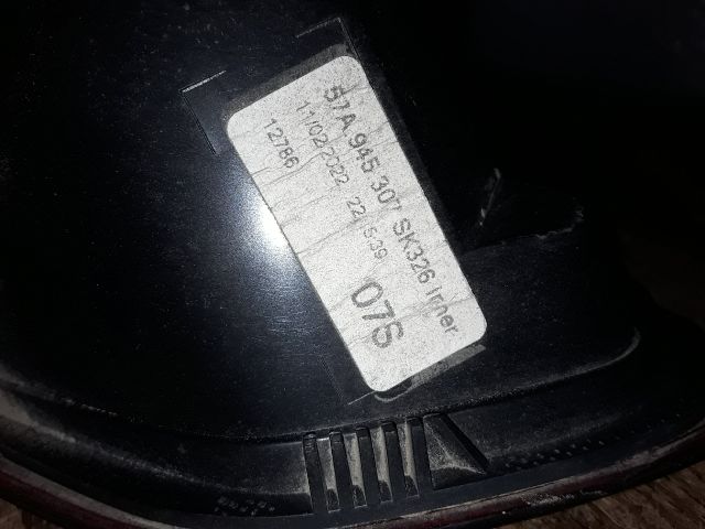 bontott SKODA KAROQ Bal Belső Hátsó Lámpa