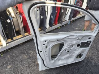 bontott SKODA KAROQ Bal első Ajtó (Üres lemez)