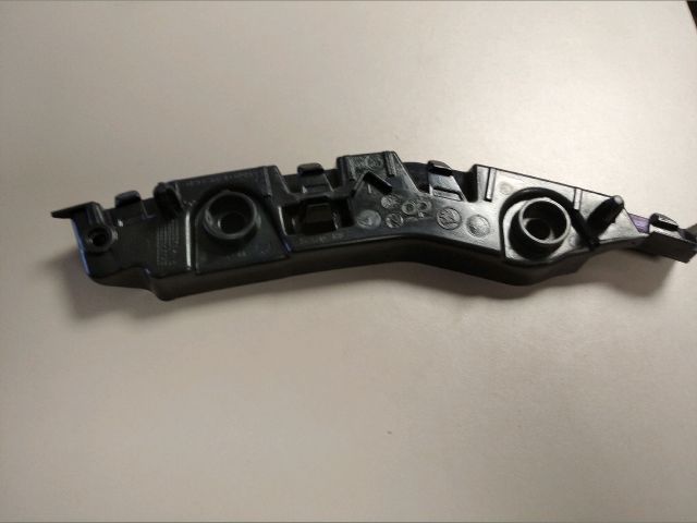 bontott SKODA KAROQ Bal első Oldal Lökhárító Tartó (Műanyag)