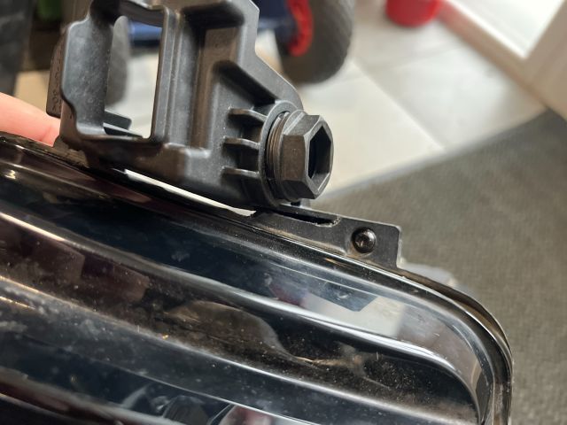 bontott SKODA KAROQ Bal Fényszóró