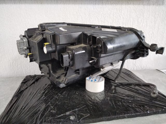 bontott SKODA KAROQ Bal Fényszóró