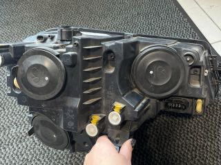 bontott SKODA KAROQ Bal Fényszóró