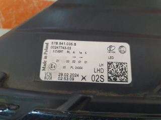 bontott SKODA KAROQ Bal Ledes Fényszóró