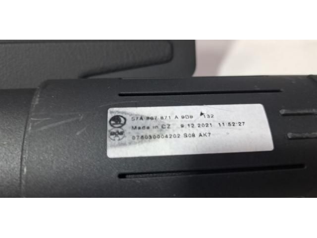 bontott SKODA KAROQ Csomagtér Roló