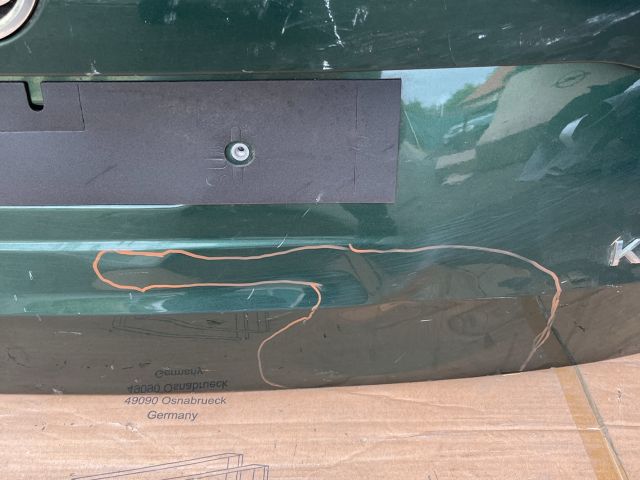 bontott SKODA KAROQ Csomagtérajtó (Üres lemez)