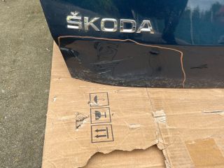 bontott SKODA KAROQ Csomagtérajtó (Üres lemez)
