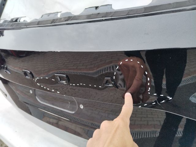 bontott SKODA KAROQ Csomagtérajtó (Üres lemez)