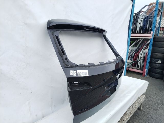 bontott SKODA KAROQ Csomagtérajtó (Üres lemez)