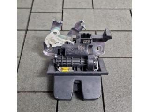 bontott SKODA KAROQ Csomagtérajtó Zárszerkezet