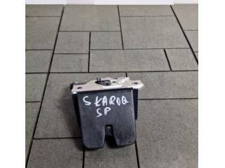 bontott SKODA KAROQ Csomagtérajtó Zárszerkezet