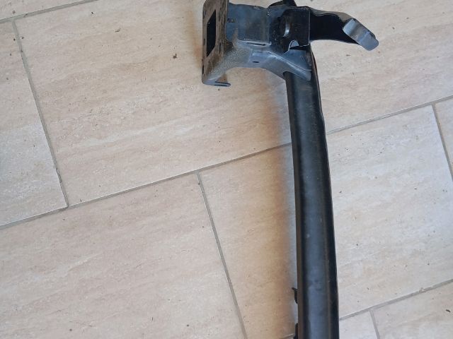 bontott SKODA KAROQ Első Lökhárító Merevítő (Fém)