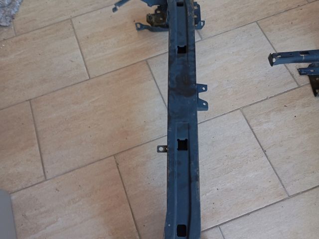 bontott SKODA KAROQ Első Lökhárító Merevítő (Fém)