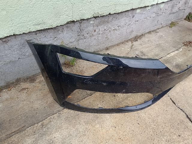 bontott SKODA KAROQ Első Lökhárító (Részeivel)