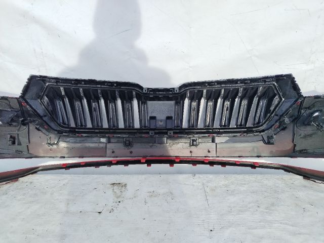 bontott SKODA KAROQ Első Lökhárító (Üresen)