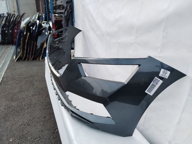 bontott SKODA KAROQ Első Lökhárító (Üresen)