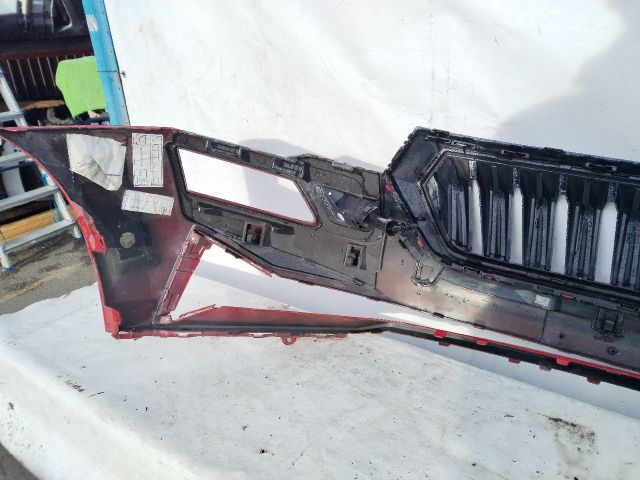 bontott SKODA KAROQ Első Lökhárító (Üresen)