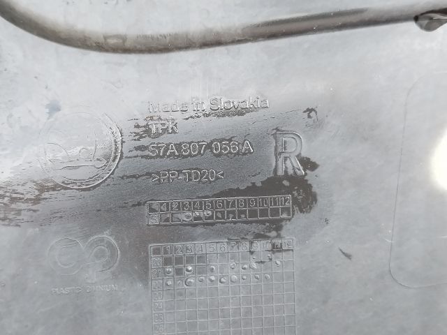 bontott SKODA KAROQ Első Lökhárító (Üresen)