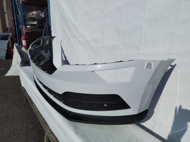 bontott SKODA KAROQ Első Lökhárító (Üresen)