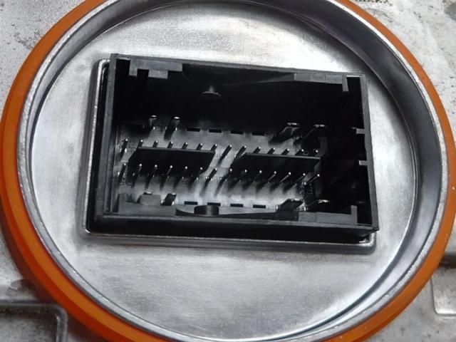 bontott SKODA KAROQ Fényszóró Elektronika