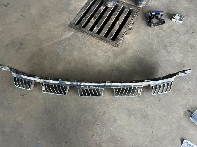 bontott SKODA KAROQ Hátsó középső Lökhárító Tartó (Műanyag)