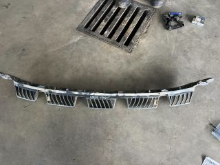 bontott SKODA KAROQ Hátsó középső Lökhárító Tartó (Műanyag)