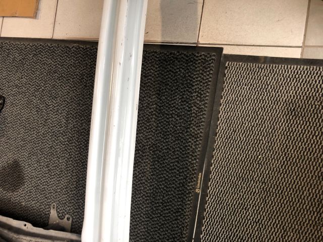 bontott SKODA KAROQ Hátsó Lökhárító Merevítő (Fém)