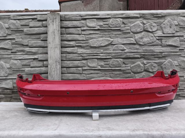 bontott SKODA KAROQ Hátsó Lökhárító (Részeivel)