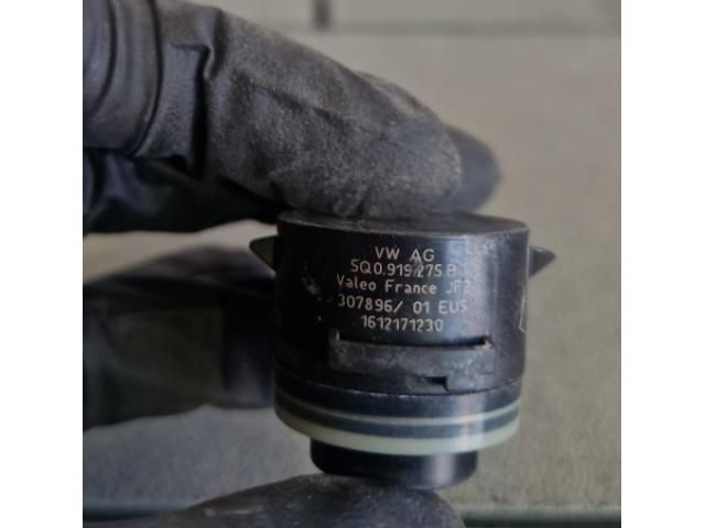 bontott SKODA KAROQ Hátsó Tolatóradar Fej