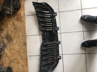bontott SKODA KAROQ Hűtőrács