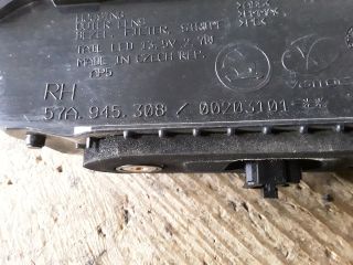 bontott SKODA KAROQ Jobb Belső Hátsó Lámpa