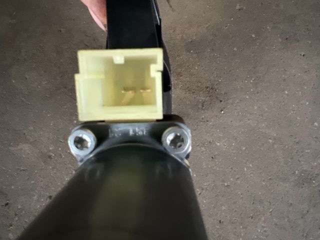 bontott SKODA KAROQ Jobb első Ablakemelő Motor