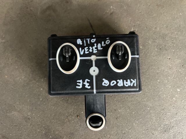 bontott SKODA KAROQ Jobb első Ajtó Vezérlőegység