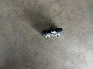 bontott SKODA KAROQ Jobb első Ajtó Vezérlőegység