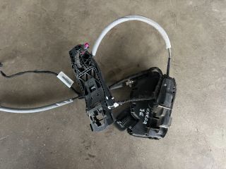 bontott SKODA KAROQ Jobb első Ajtózár