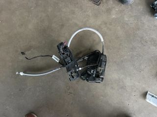 bontott SKODA KAROQ Jobb első Ajtózár