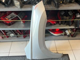 bontott SKODA KAROQ Jobb első Sárvédő