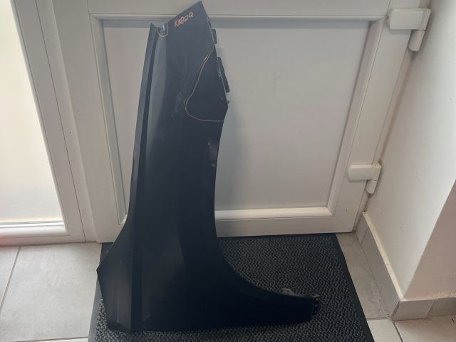 bontott SKODA KAROQ Jobb első Sárvédő