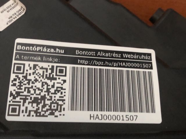 bontott SKODA KAROQ Jobb Fényszóró