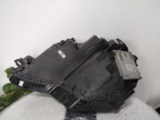 bontott SKODA KAROQ Jobb Fényszóró