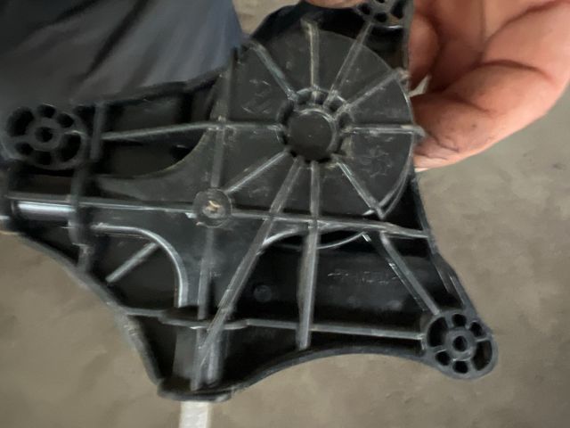 bontott SKODA KAROQ Jobb hátsó Ablakemelő Szerkezet (Elektromos)