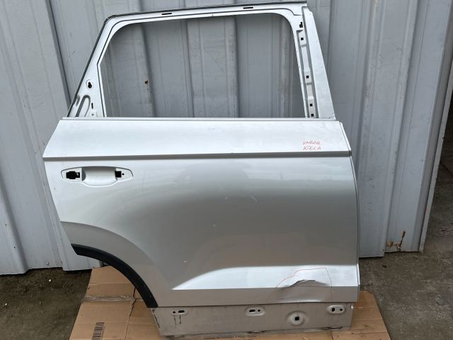 bontott SKODA KAROQ Jobb hátsó Ajtó (Üres lemez)