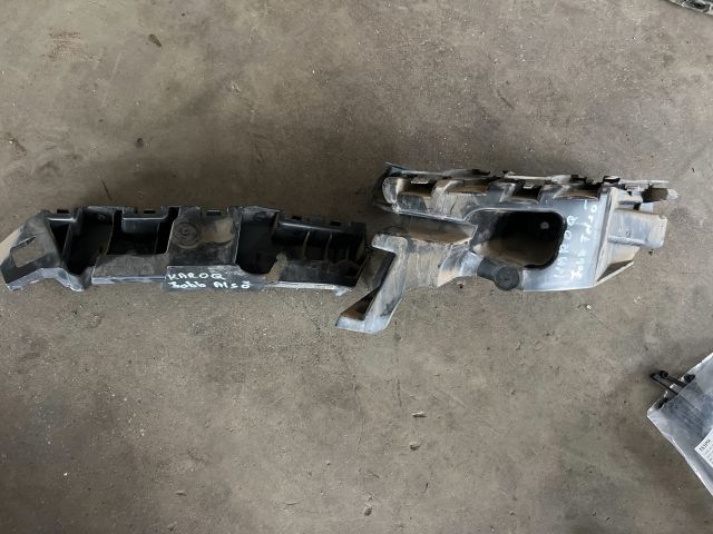 bontott SKODA KAROQ Jobb hátsó Lökhárító Tartó (Műanyag)