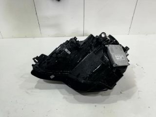 bontott SKODA KAROQ Jobb Ledes Fényszóró