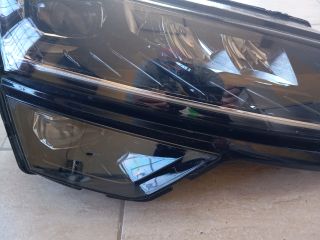 bontott SKODA KAROQ Jobb Ledes Fényszóró