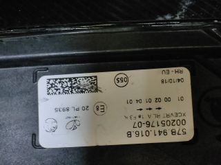 bontott SKODA KAROQ Jobb Ledes Fényszóró