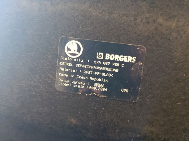 bontott SKODA KAROQ Kalaptartó