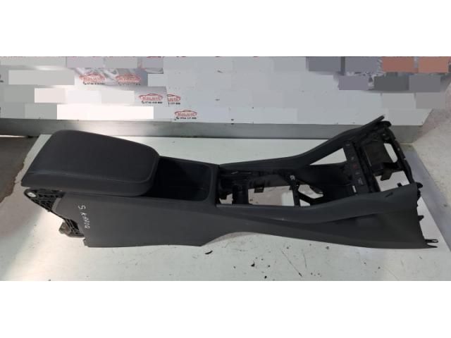 bontott SKODA KAROQ Könyöklő