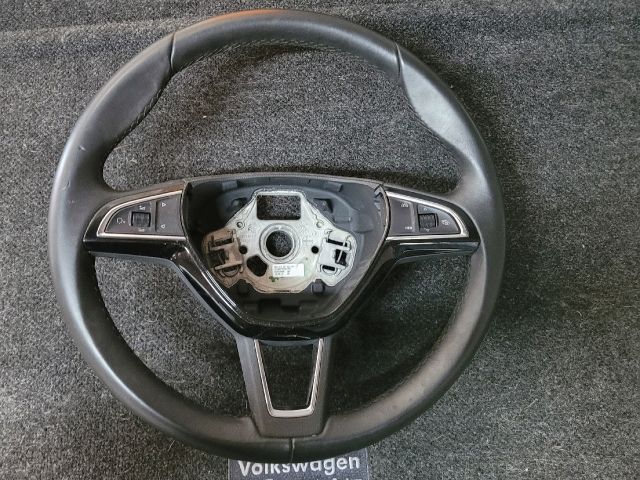 bontott SKODA KAROQ Multikormány