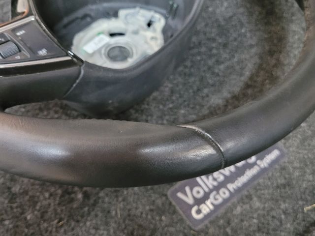 bontott SKODA KAROQ Multikormány