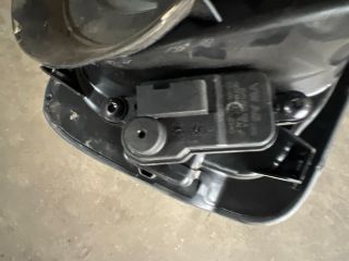 bontott SKODA KAROQ Tankajtó